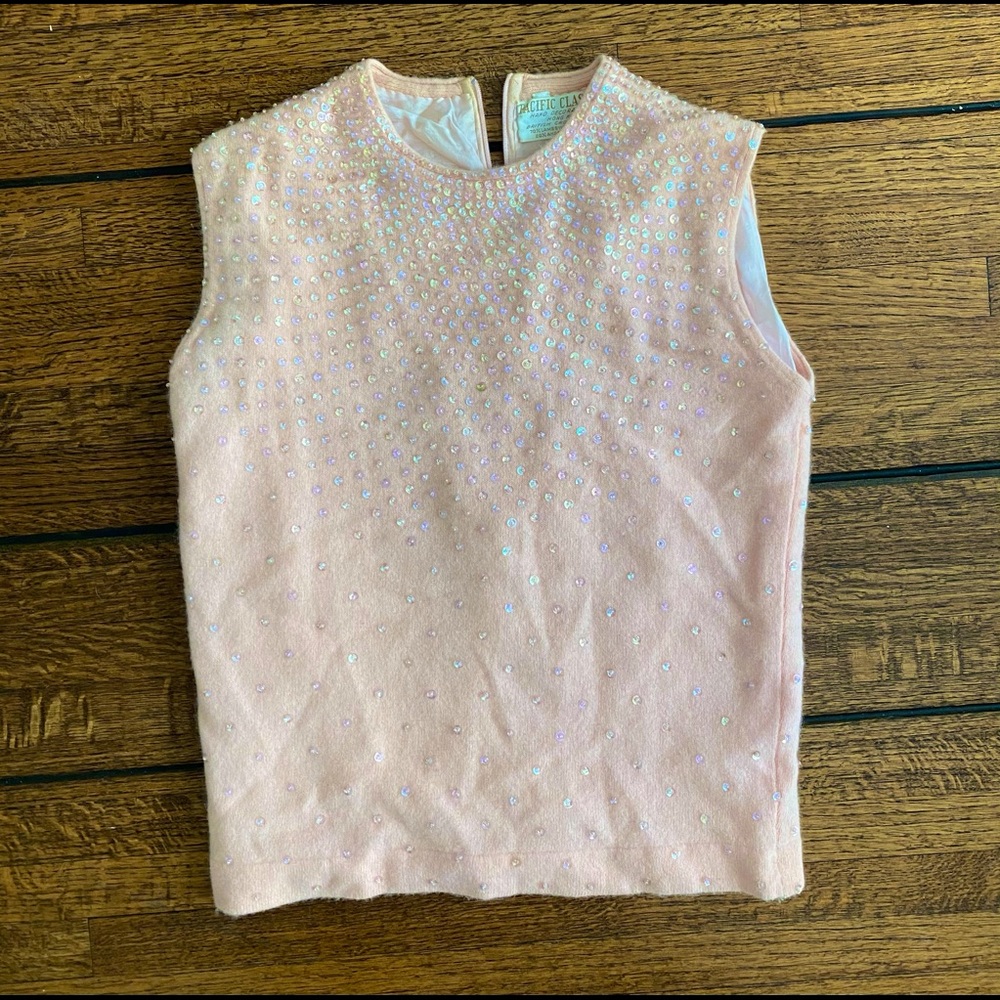 Vintage Wool Sleeveless Sweater with sequins
